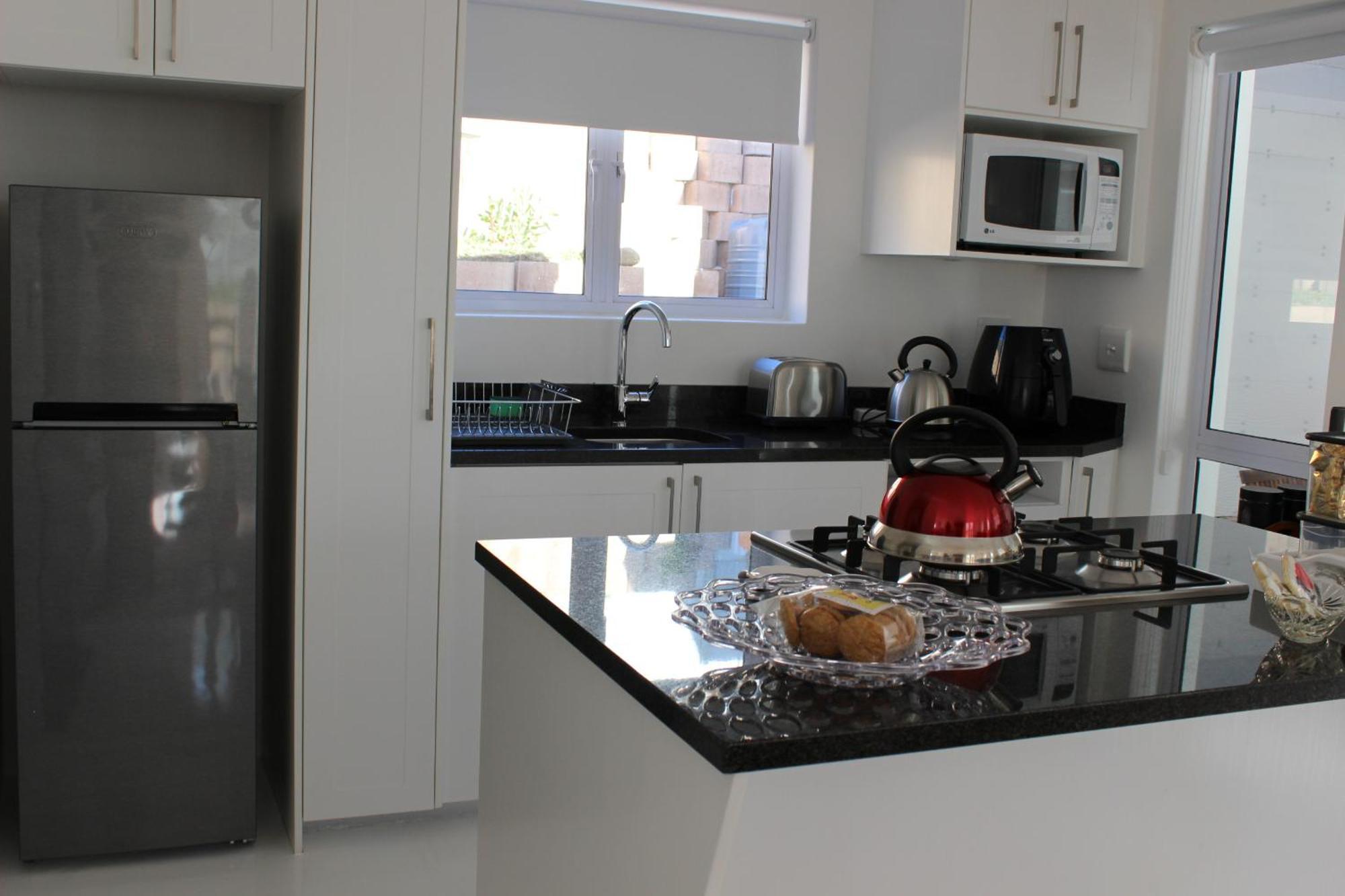 Nivenia Beach House Bettyʼs Bay Dış mekan fotoğraf
