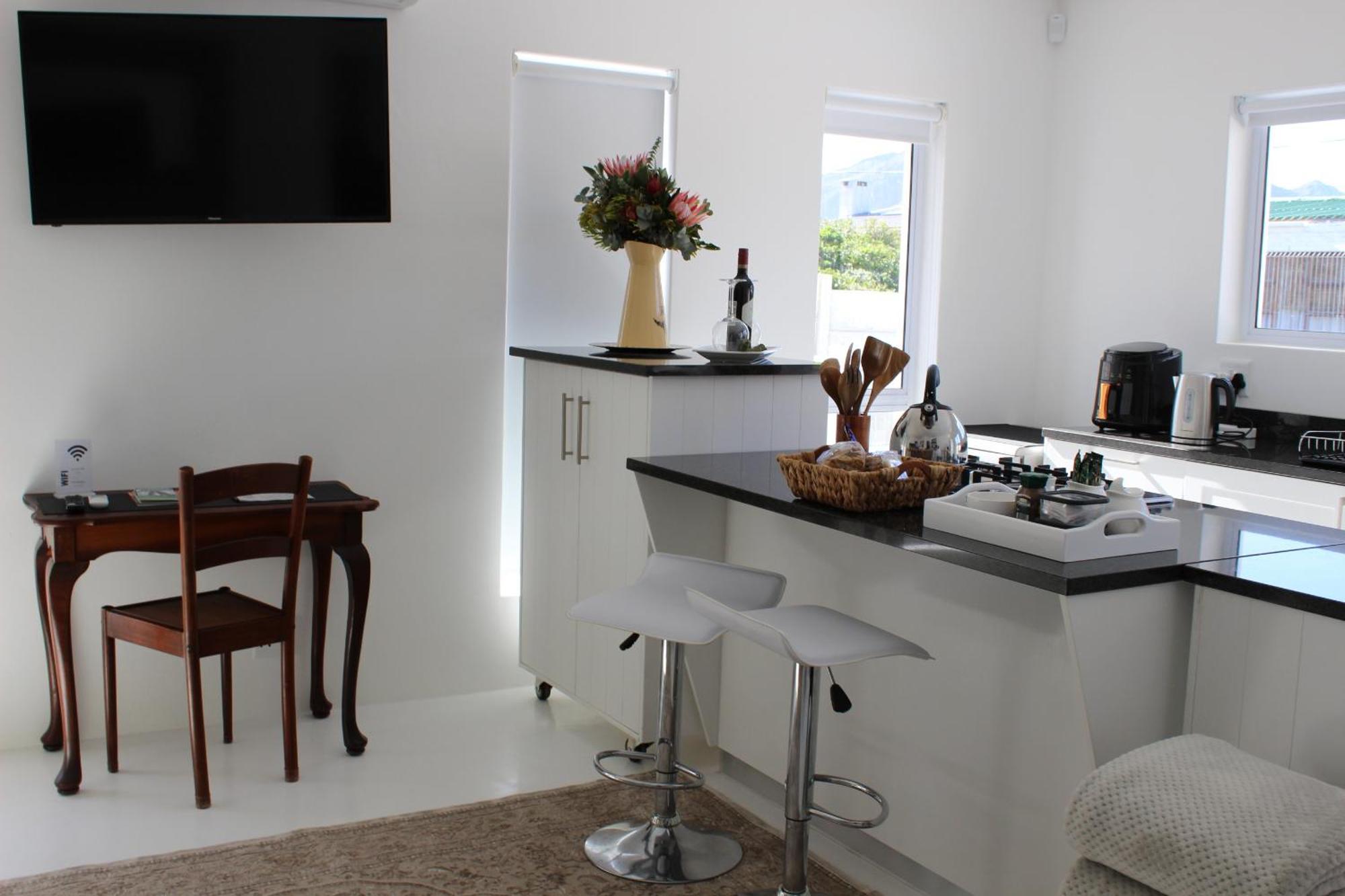 Nivenia Beach House Bettyʼs Bay Dış mekan fotoğraf